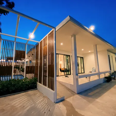 Chom Tawan house ,Banrublom Rayong beach+ Free Wifi (Pool Villa)