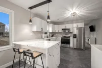 The House On Main - 3-Star
