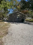 CWR Cottage - A cozy cottage in a quiet country setting
