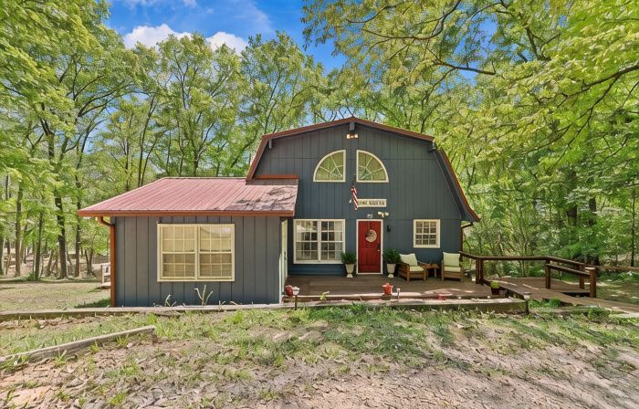 Private Lake House near Enterprise