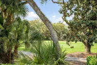 Stunning Completely Renovated Golf Course Villa Hotels in 