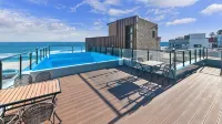 Gangneung the First Pension - Homestays