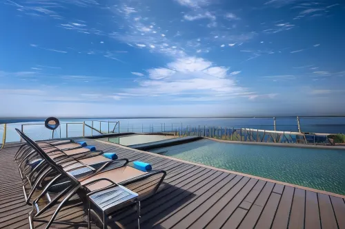Hotel Las Arenas - Beach