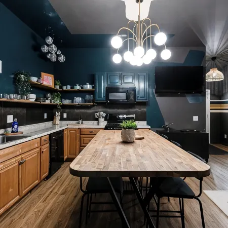 The PanAm Flat - 2bed/2bath next to hospitals & Scott AFB
