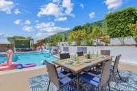 The Hidden Treasure Estate - Pool