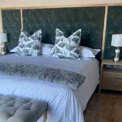 Dellville Country House & Cottages Rooms