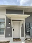 LOVELY 2 Bedroom Fully Furnished w/ Laundry