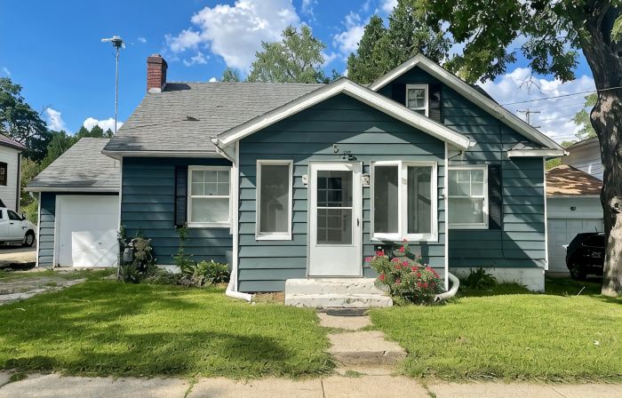 Cozy home in historic Hillsdale