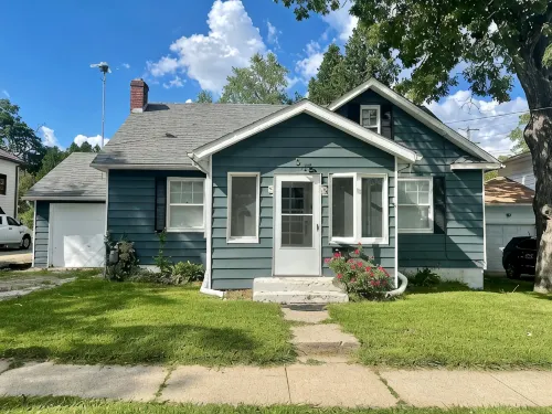 Cozy home in historic Hillsdale
