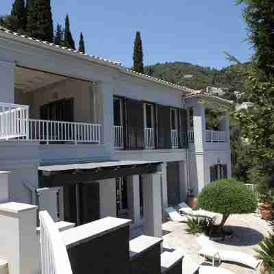 Villa Agni, Contemporary villa in excellent location just 200 meters from Agni Beach Hotel Exterior