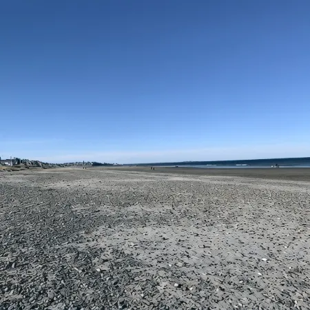 Private unique home short 5 minutes walk to the beach and the bay.