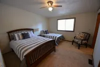 Black Hills Cabin Located Off The Beaten Path Perfect For Some R&R at Miners! - 샬레 호텔