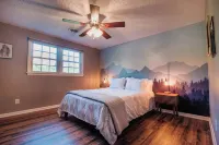 6 MINS to VT! Family & Kid Friendly 3BR/2.5BA Private Home with Huge Yard. - 4-Star