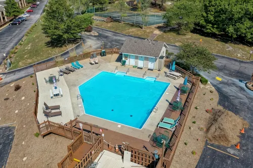 Next To SDC & Table Rock Lake. 20ft Patio. King Master 2BR 2BA.Full Size Kitchen - 4-Star