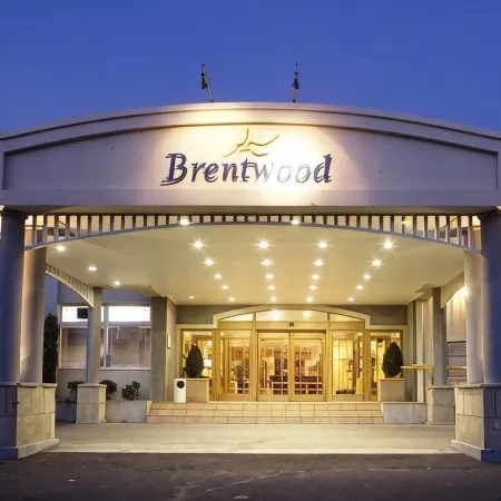 Brentwood Hotel Отели рядом с достопримечательностью «Гора виктория»