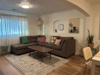 Near-North Valley Oasis! Sleeps 11! Easy Access to I-40, Pool, Hot Tub, AC/Heat - Private Pools