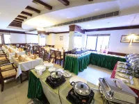 Hotel Fort Queen Hotels near Jain Temple