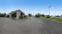 Days Inn by Wyndham Columbus Fairgrounds - Wifi