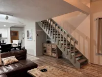 Fantastic view of The Highlands! Comfortable 2-bedroom w/loft condo. Come relax. - Wifi