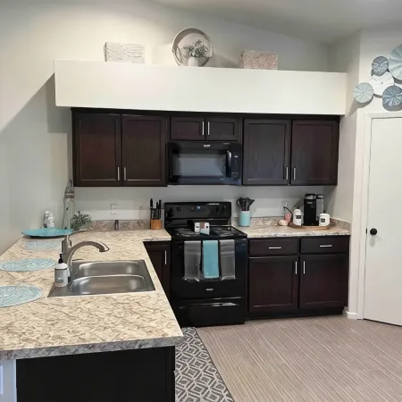 Relaxing 3 bedroom 2 bath townhome great location. Close to hospitals & MCAS.
