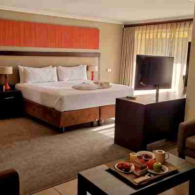 Cresta Riley's Hotel Rooms