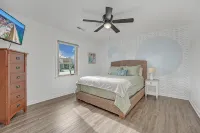 Charming 3-bedroom house close to area beachs, the river and downtown - Wifi