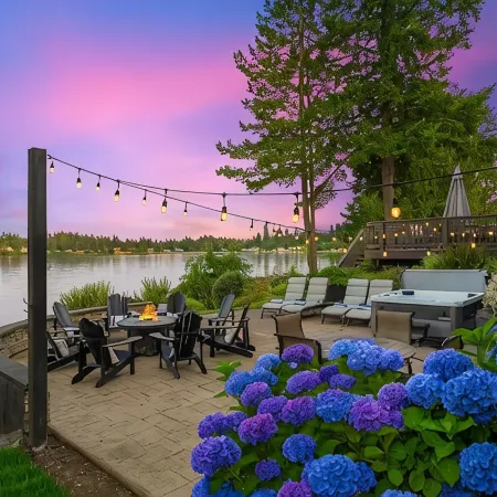 Luxury Beach House & Apartment, Hot Tub, Kayaks, Fire Pits, Game Room
