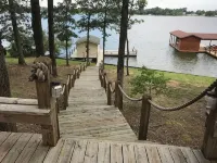 Lakehouse Getaway! Hotels in Camp County