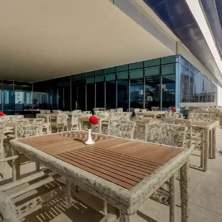 Premier Hotel