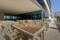 Premier Hotel - Desayuno