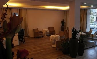 Hotel Attaché an der Messe