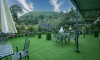 Summit Bougainvillea Tea Resort