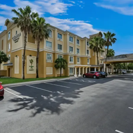 Country Inn & Suites by Radisson, Port Orange-Daytona, FL