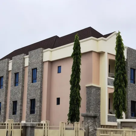 Saatof Hotel and Suites