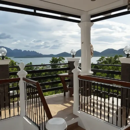 Coron Bancuang Mansion