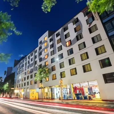 Orea Hotel Angelo Praha Hotels near Smichov