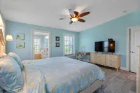 Big Luxury 6 bdrm, Pool, Spa, Bikes, Kayak, Reviews, Beach! - balcony