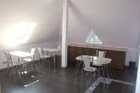 Tayozhnyij Ohotnik Hotel - Inns