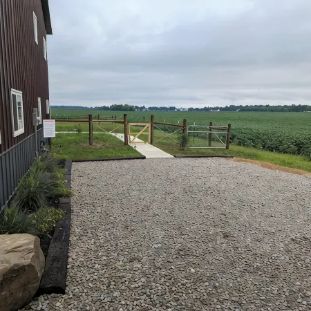 Historic Meadowdale Farm - Barn Stay in Rural Setting