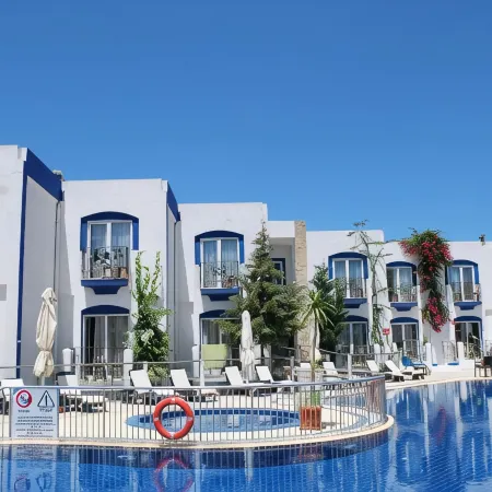 Serpina Hotel