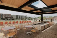 Cozy 3Br Home with AC, Hot Tub & Walkable Restaurants - 무료 와이파이