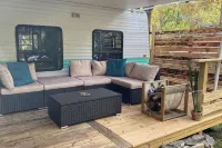 Magical Little Camper in the Bamboo Forest - Minutes to Downtown Asheville! WiFi - Bungalows