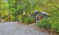 Bear Paw Cottage #5  Queen Log Bed: Cozy!: Pet Friendly; 2 Adults/2 Children - 鄉村度假屋