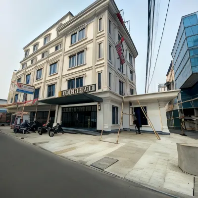 Ghurfati Hotel Wedana โรงแรมใกล้ถนนเปอเจอโนงัน