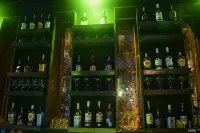 Phuong Nam Hotel - bar