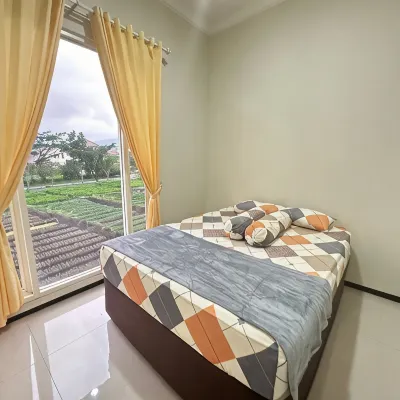 Jitu Cove Hotels near Batu Townsquare