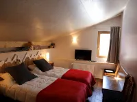 Apartment 7/9 people Chalet L CORTI 鄰近阿爾緹港的酒店