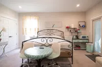 Tranquil Sugarland Retreat Close to Airport/Metro - 3-Star