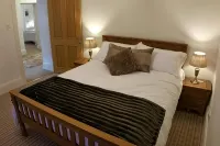 An apartment within a Grand Georgian house in the centre of Great Malvern - 3 stelle