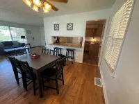 The Salon- 3 miles from WEC - Wifi